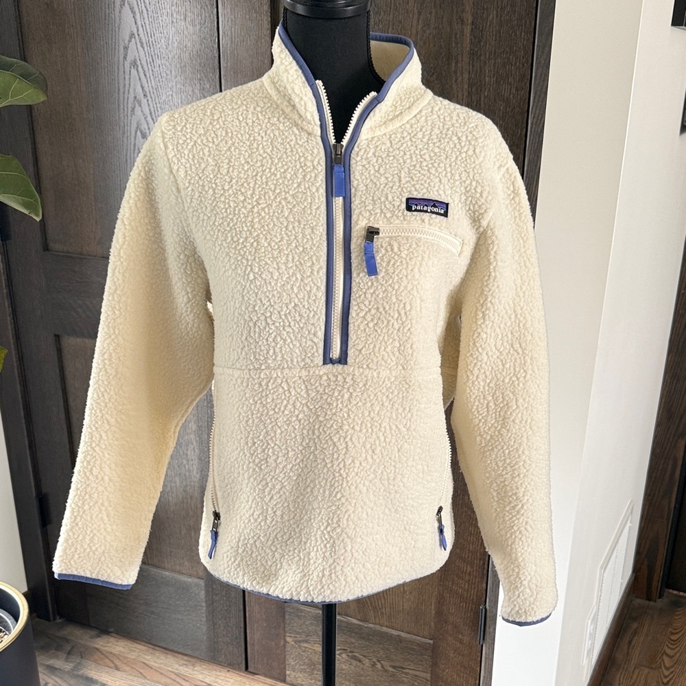 Patagonia Retro X Pullover Size S Cream Fleece with Blue Trim